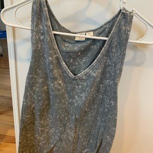 V neck tank